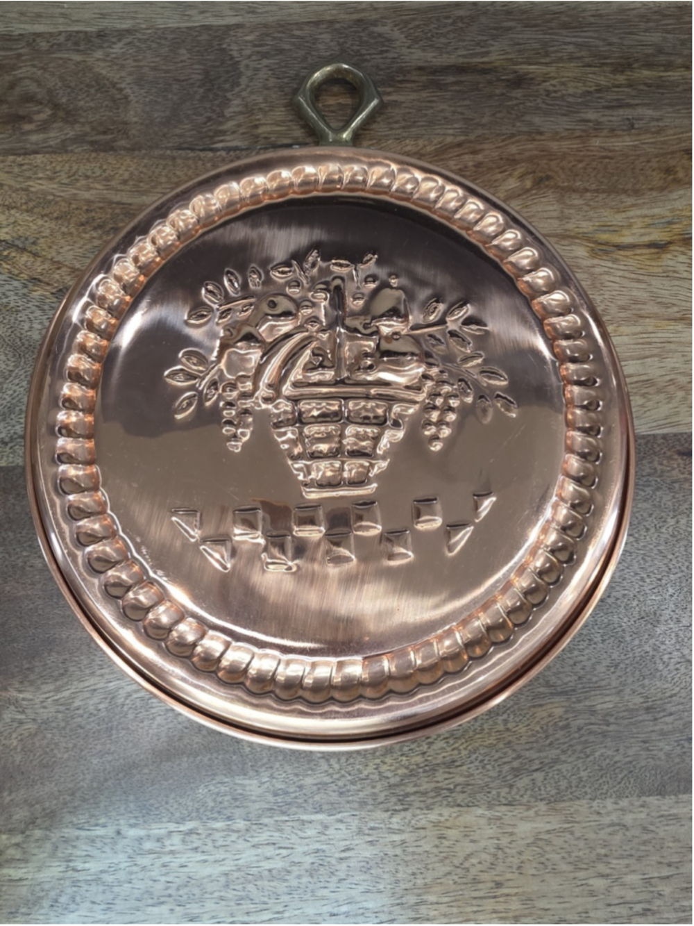 VTG Copper Tone Wall Hanging Jelly Mold Fruit Basket Kitchen Decor Made in Korea
